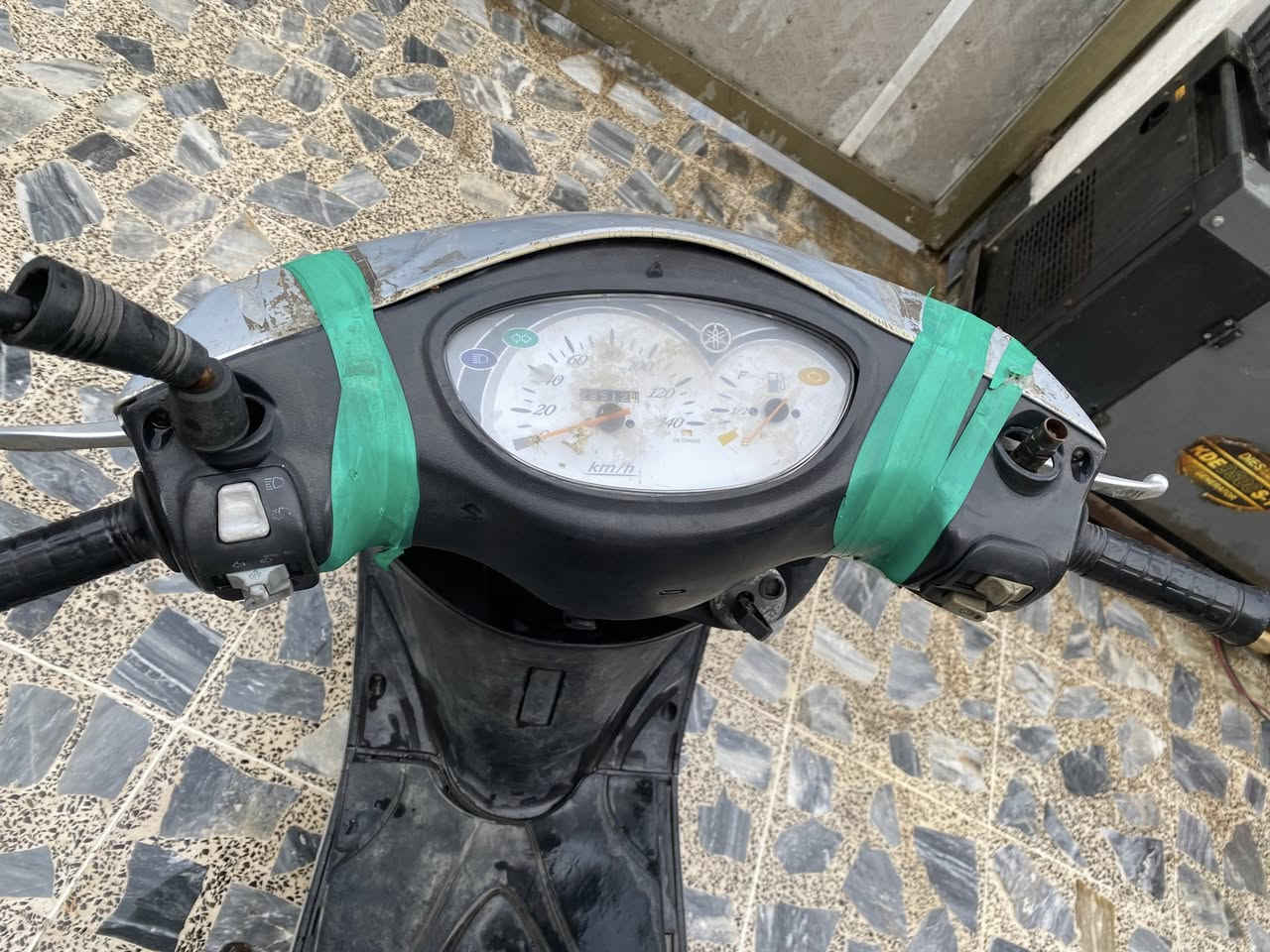 السلام عليكم مكالف بل نشر بريز نوزل البيع   كيمه  السعر ٣٠٠  تصل ***********
