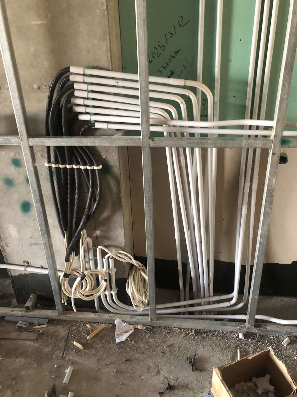 سلام عليكم عمر الكهربائي تسيس سيمنز ونصب كامرات وستلايت ***********
