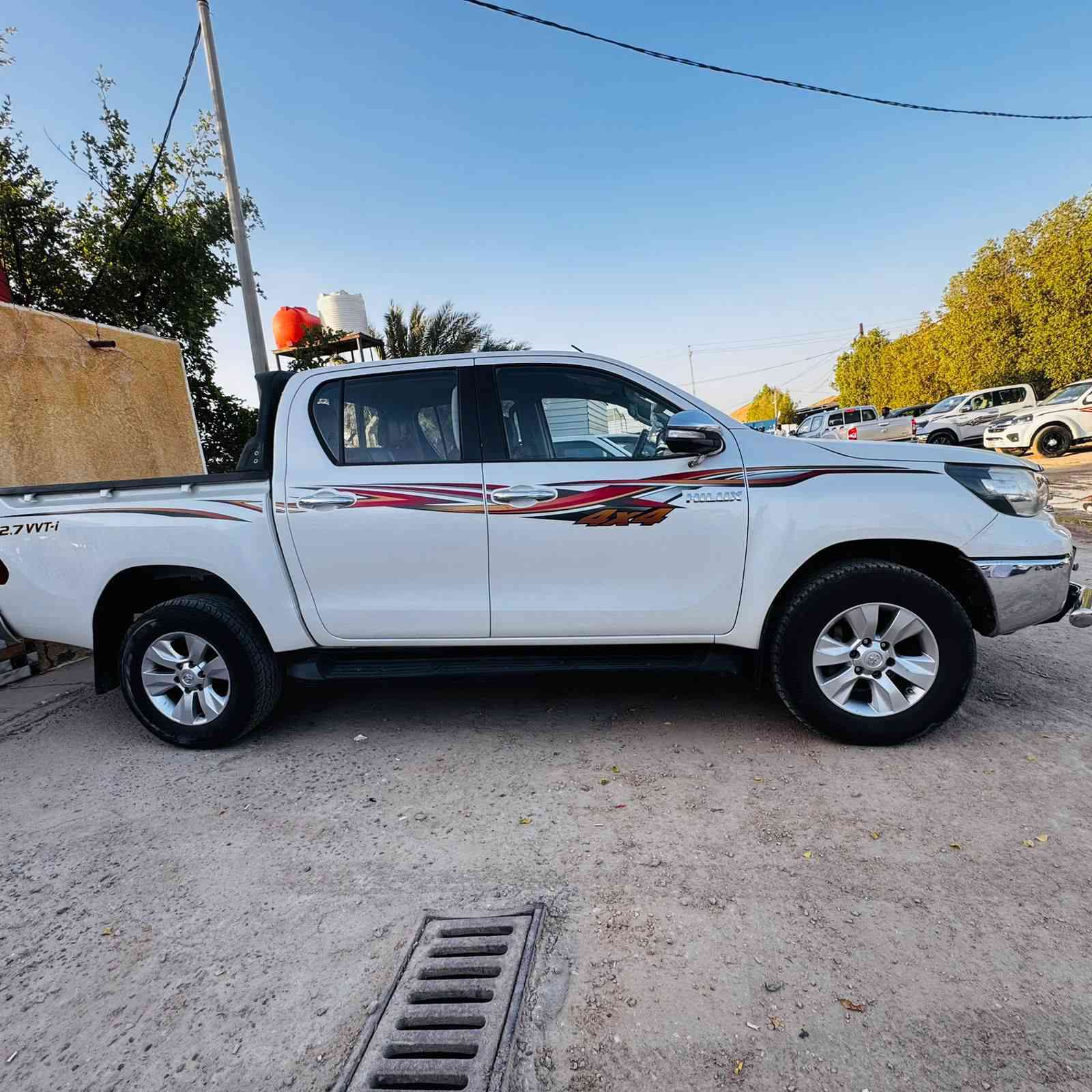 سلام عليكم هايلوكس فورويل مديل 16 كير عادي مكفولة كفاله عامه رقم مثنى مداور مباشر مكان السيارة سماوة الرميثه السعر 220 وبيه مجال رقم  ***********
