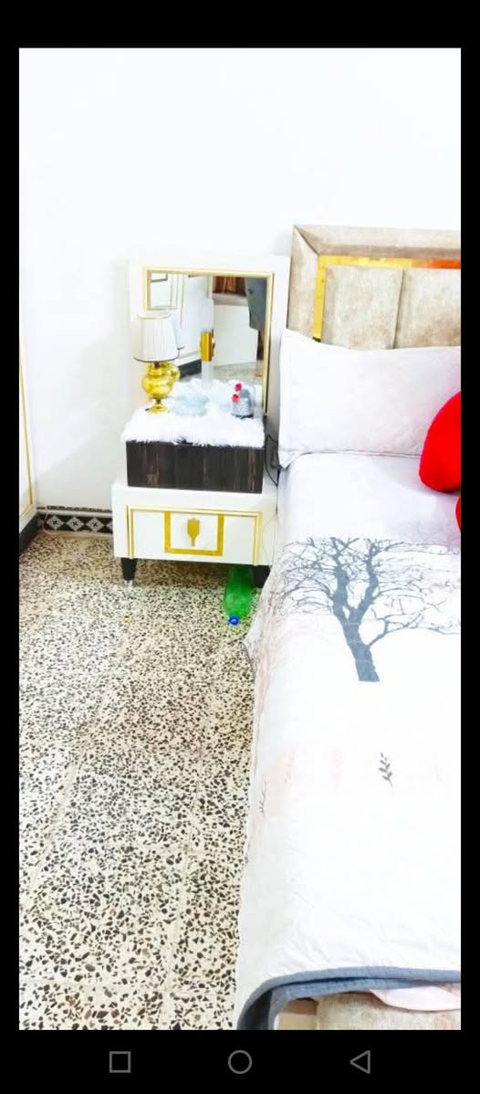 غرفه نوم للبيع نضيفة حيل السعر 870 بيها مجال عنوان موصل


**إذا كنت صاحب هذا الإعلان وتريد حذفه لأي سبب، رجاءا أرسل رسالة إلى الدعم الفني**