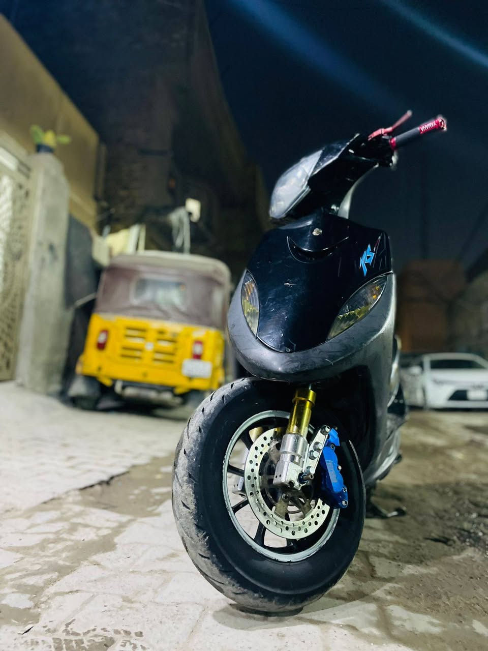 سلام عليكم 
دراجه ماكس عدله مزوعه تزويد
١.يدات بريك جمس كرزي + بدأت سلكيتر كرزي اصلي مو تجاري 
٢.كلح امامي رياضي + قلق فلاوين رياضي 
٣.اوياله مشيف اصلي وتاير حلاتين توبو 
٤. صدر امامي قزم +فج ارجيس + فلنجه 
٥. دبل خلفي ازرك جمس حديث 
٦.بيه فرا ks ذهبي + قطره اكسل ذهبي بوش 
٧قبق عنبار انسي واي + بكلايت اربعه 
٨. تعلاكه كوسو  كرزي + بيه كم برغي رياضي 
دراجه مفوله من كلشي مكينه ممفتوحه 
دراجه معدله ١١٠ كابريتر اصلي 
لبيع أو مراوس واسف ع اطاله 
رقم :***********
