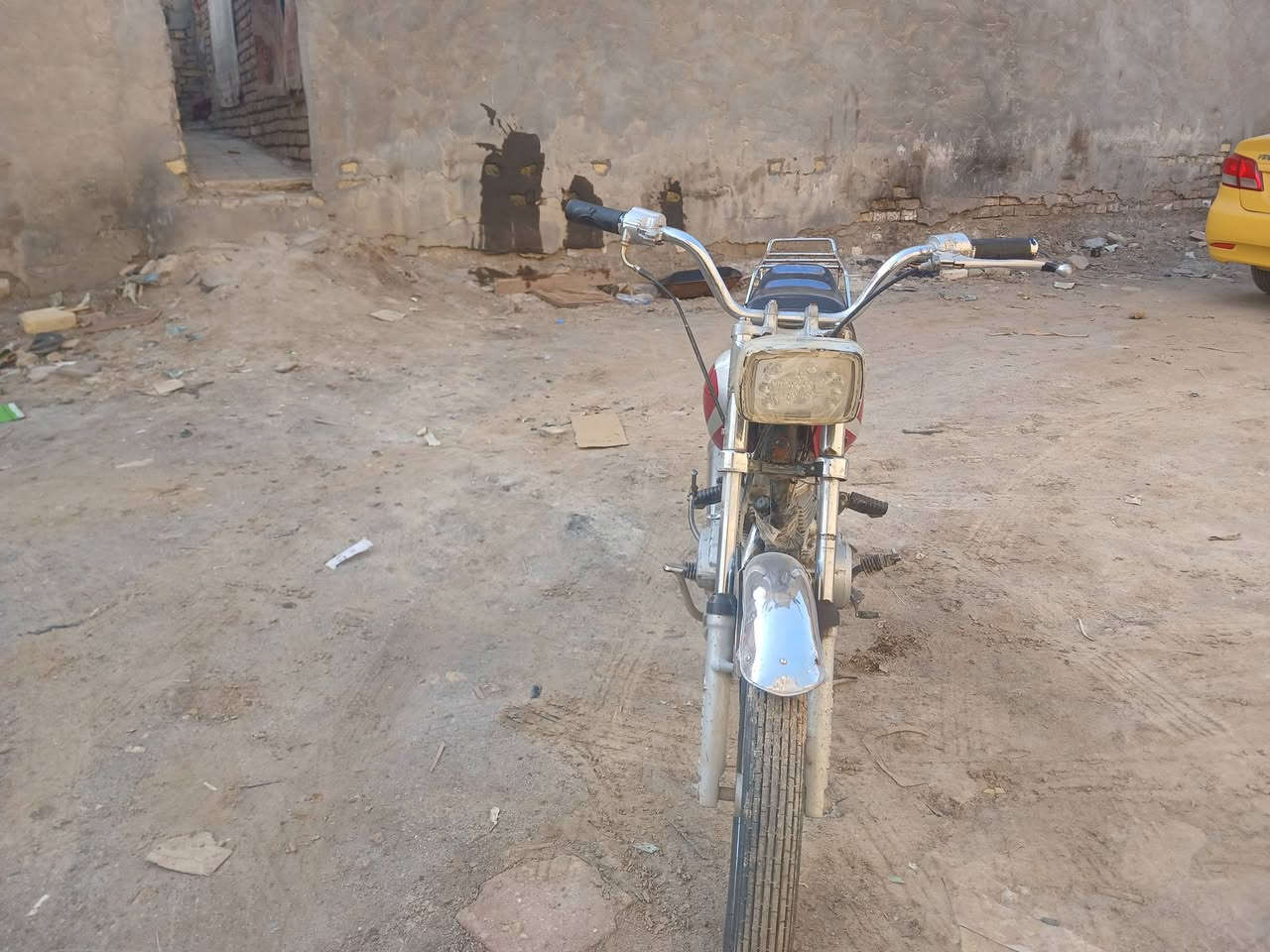 دراجه للبيع موديل 17 شغاله على اخر حبايه دراجه مقفوله من الصدقه كلك سعر 400 وبيهال مكان بالشطره رقم الموبايل 0 7 8 0 4 5 0 5 7 0 8
