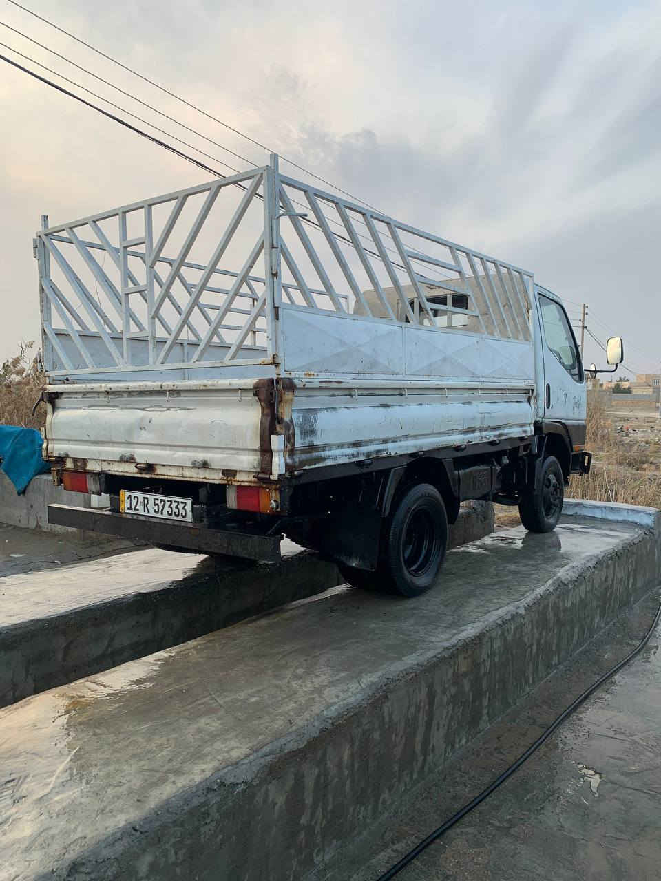 كنتر بزون بتره موديل 95رقم نينوى دولي مشروع وطني وكاله ام البارجود بسمي محرك كيا 3000بي بخار شاصي بي لحيم ب 35 وبيه مجال مكاني ذي قار الفجر ***********
