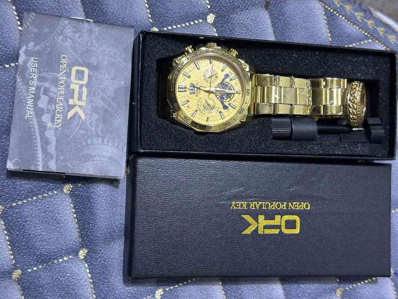 شلعه ساعات ماركات مختلفه رجالي ونسائي ١١٣ قطعه  السعر ٦٥٠  وزن ثقيل مكاين كوارتز  كله جديد وكوالتي عالي جداً


**إذا كنت صاحب هذا الإعلان وتريد حذفه لأي سبب، رجاءا أرسل رسالة إلى الدعم الفني**