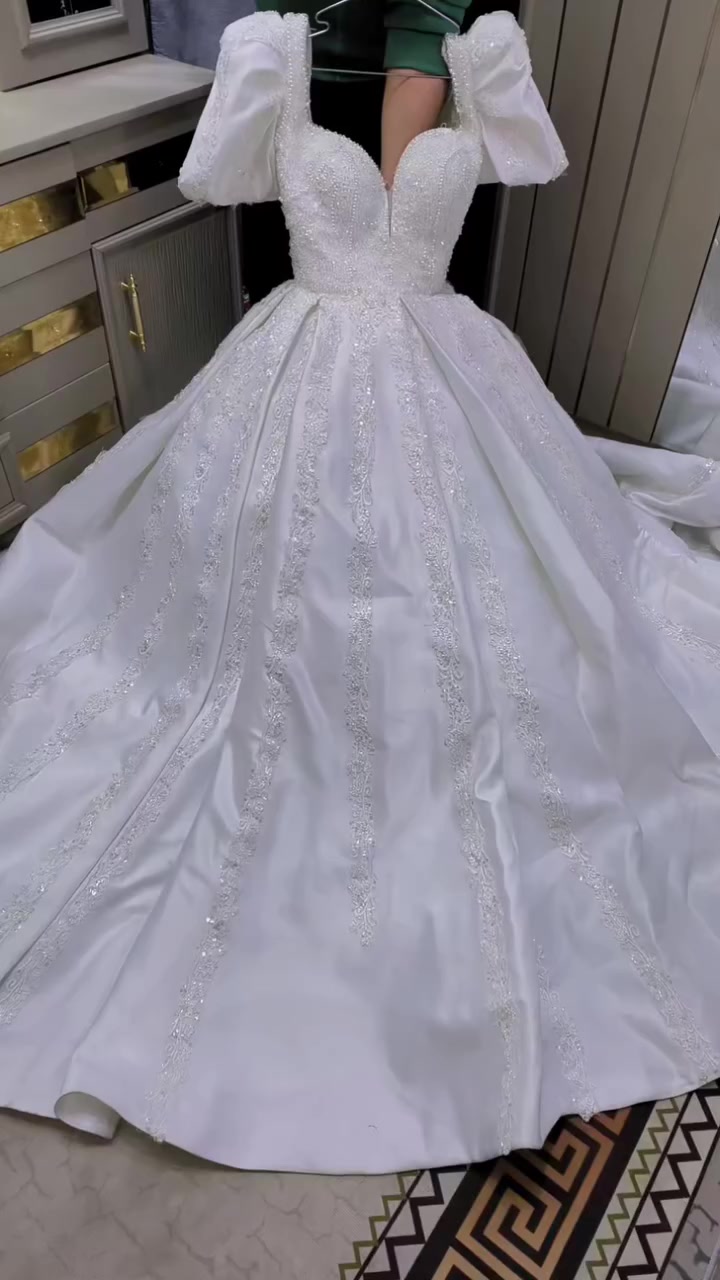 سلام عليكم بنات حبيباتي عندي بدله مال زفاف تجنن والله نظيفة حيل بياضها ناصع نوعها ستن  ثگيل اريد أبيعها ب ١١٠ وبيها مجال مكاني بغداد الدورة والي قريبين من الدورة احنا نوصلها بلاش والي بعيدين هي تاخذها


**إذا كنت صاحب هذا الإعلان وتريد حذفه لأي سبب، رجاءا أرسل رسالة إلى الدعم الفني**