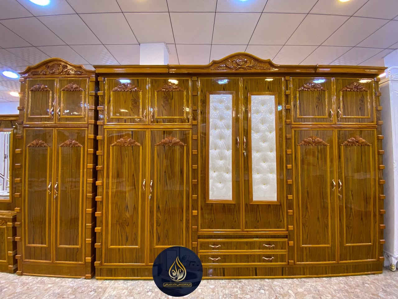 #تخفيض_لمدة_اسبوع_فقط

السعر قبل التخفيض مليونين ونص 

السعر بعد التخفيض مليونين وربع فقط

موديل مسرح الياسمين 

نجارة عراقية 100‎%‎

ضمن وجبة الدرجة الاولى 

غرفة 6 ابواب طابقين ملحق

وجه الكنتور صاج طبيعي 5ملم

داخل الكنتور صاج طبيعي 4ملم

القاعدة الارضية بلوك بورد

ارتفاع الكنتور 270سم

عرض الكنتور 360سم

عرض الكنتور مع زاويه الملابس 455سم

السعر 2500 فقط

شركة الشلاهي للأثاث العراقي 

العنوان محافظة واسط قضاء العزيزية قرب كراج بغداد 

خدمة التوصيل والشد مجاناً الى جميع محافظات العراق

خدمة الصيانة ما بعد البيع لمدة سنتين مجاناً 

***********

***********
