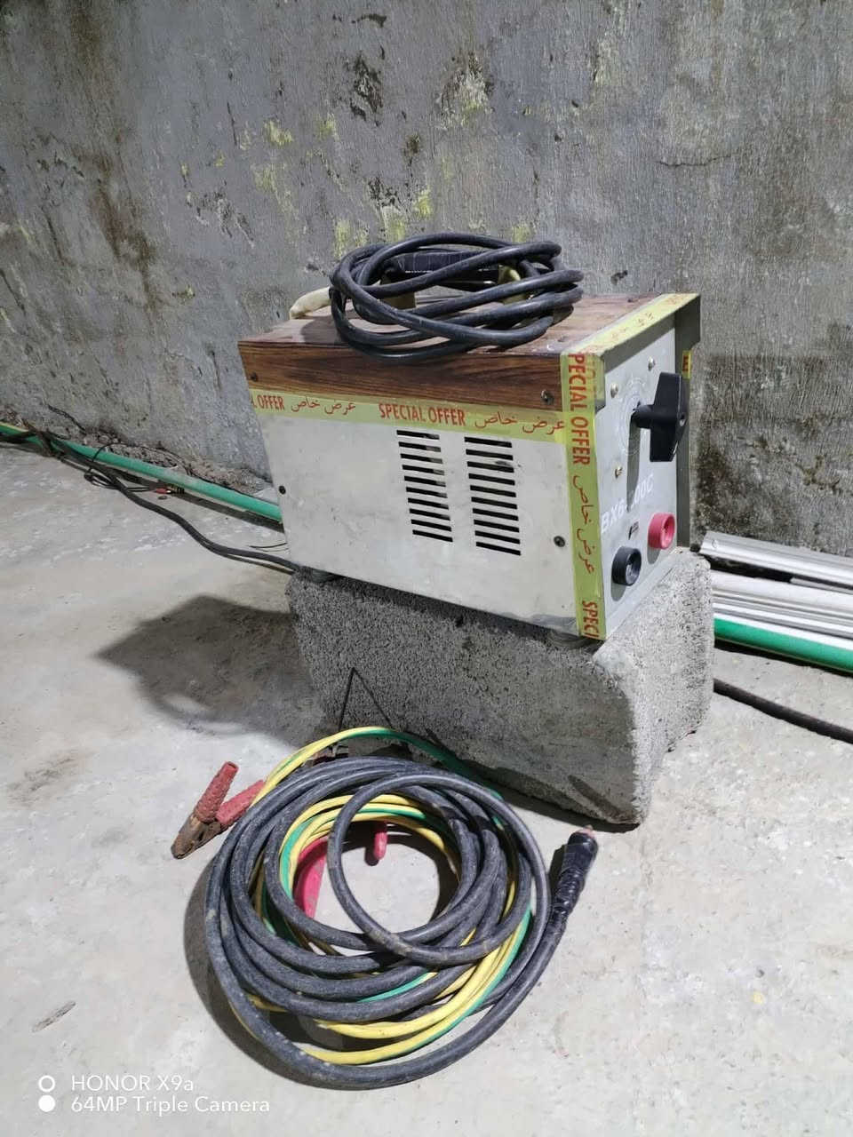 مكينه لحيم ستيل ملف نحاس شرط بعدها مامستعمله شي قليل واير بارد 15متر واير حار10متر السعر  125وبيها مجال


**إذا كنت صاحب هذا الإعلان وتريد حذفه لأي سبب، رجاءا أرسل رسالة إلى الدعم الفني**