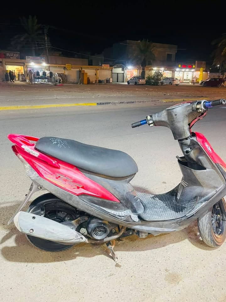 سلام عليكم دراجه ماكس عدله للبيع دراجه نضيفه شوفت عينك دراجه بلاديه كلشي شغال سلف هندر دراجه سعره 600وبيها مجال مكاني تقاطع درويش مال البياع متواجد رصيد واتساب رقمي ***********
