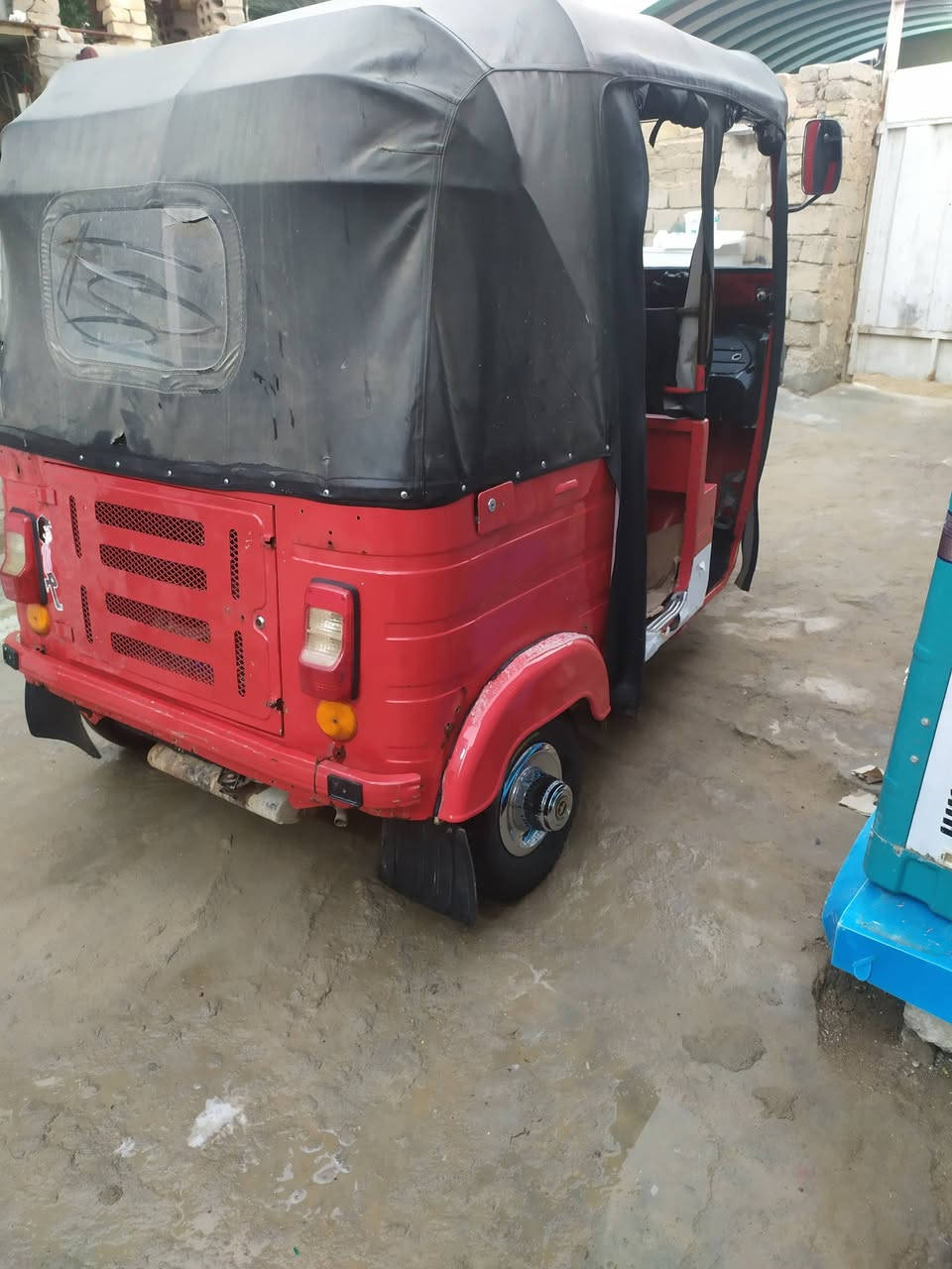 تكتك زيل للبيع موديل 18 اوراق أصولي السعر 3100وبيه مجال الستفسار *********** محرك بجاج موديل 18
