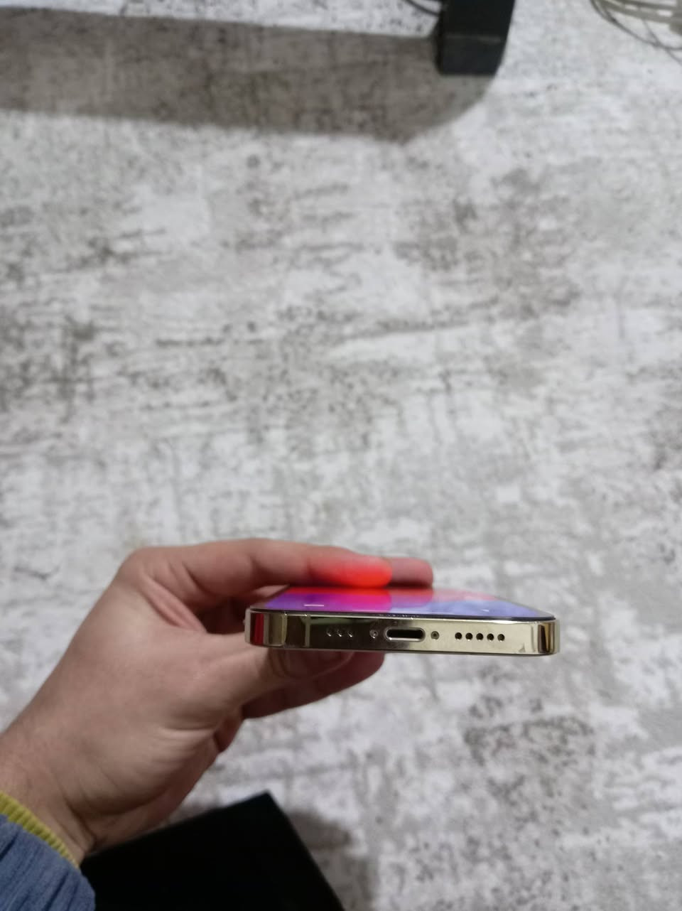 السلام عليكم 
ايفون 12برو امريكي مبدل شاشه وبطارية 
لجهاز گلشي بي طبيعي كامرة صوت تصال  فقط شغله وحده يرست ،بسبب لبطاريه لتجارية  لباقي مكفول 
ذاكرة 128 بطاريا 100 
للمراوس بأيفون فقط 
*********** 
متوفر واتساب
