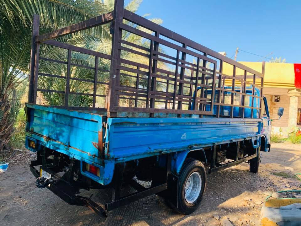 الحلال للبيع سعر  ٣٧ ورقه بيع مستعجل السياره ١٩٩٣ موديل ورقمه بصره اصولي مكاني بابل - ناحية النيل  رقم تلفوني ***********
