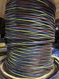 اعمده كهربائيه • اسلاك وضفائر • بابل