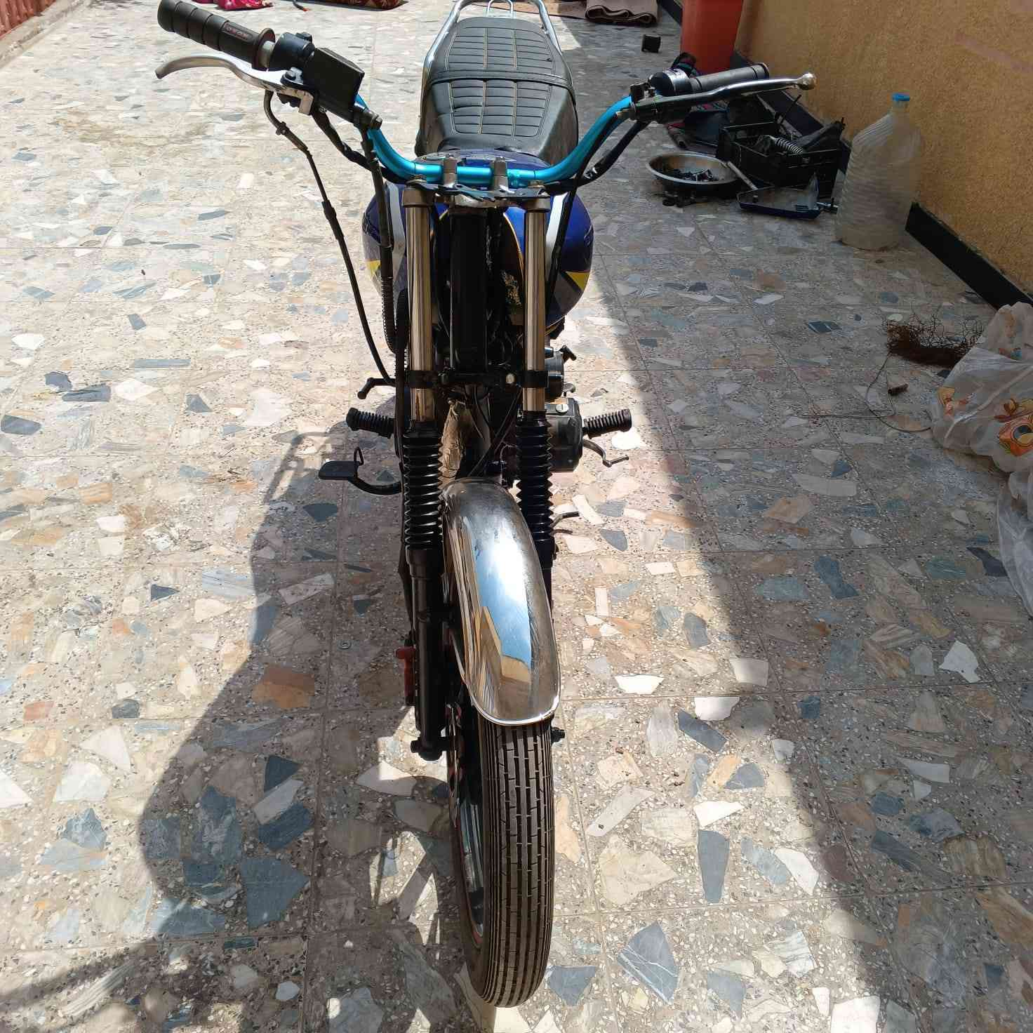 سونك موديل 23مكينه سوده مكفوله كفاله عامه بلاديه مامفتوحه ولاصوت ولادخانه ولانضوح سلف هندر هورن شغال نكرها اول ثاني تعلك زوج تايرات +ويل جديد زنجيل ودشالي جدد دراجه مانقصه شي ترايك وين ماتريد فقط نقصه جوزه ولايت وضفيره موجوده بس ضامه جوه ابريك امامي خلفي جدد يخيطن تخيط دبلات نص عمر  اوراق ضايعه اكفله سرقه سعر400بيه مجال ضالمه تصوير مكاني بغداد رقمي ***********
