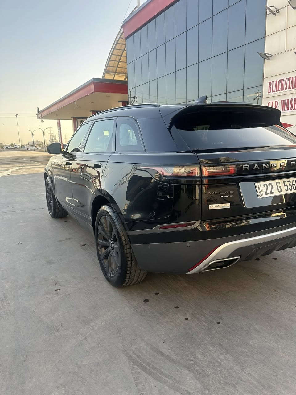 رانج روفر فيلار 2018
R داينمك 6 سلندر   فول اعلى موصفات 
صفر اربيل شركة العصام
ماشية 41الف ميل 
مبدل بيها باب السايق والخلفة اصلي بالوكالة اربيل،
بدون صبغ بدون بارد بدون ملاحضات
سياره على وضع الشركة ما مفتوح بيها اي شي.
السعر 325$
للتواصل ***********
