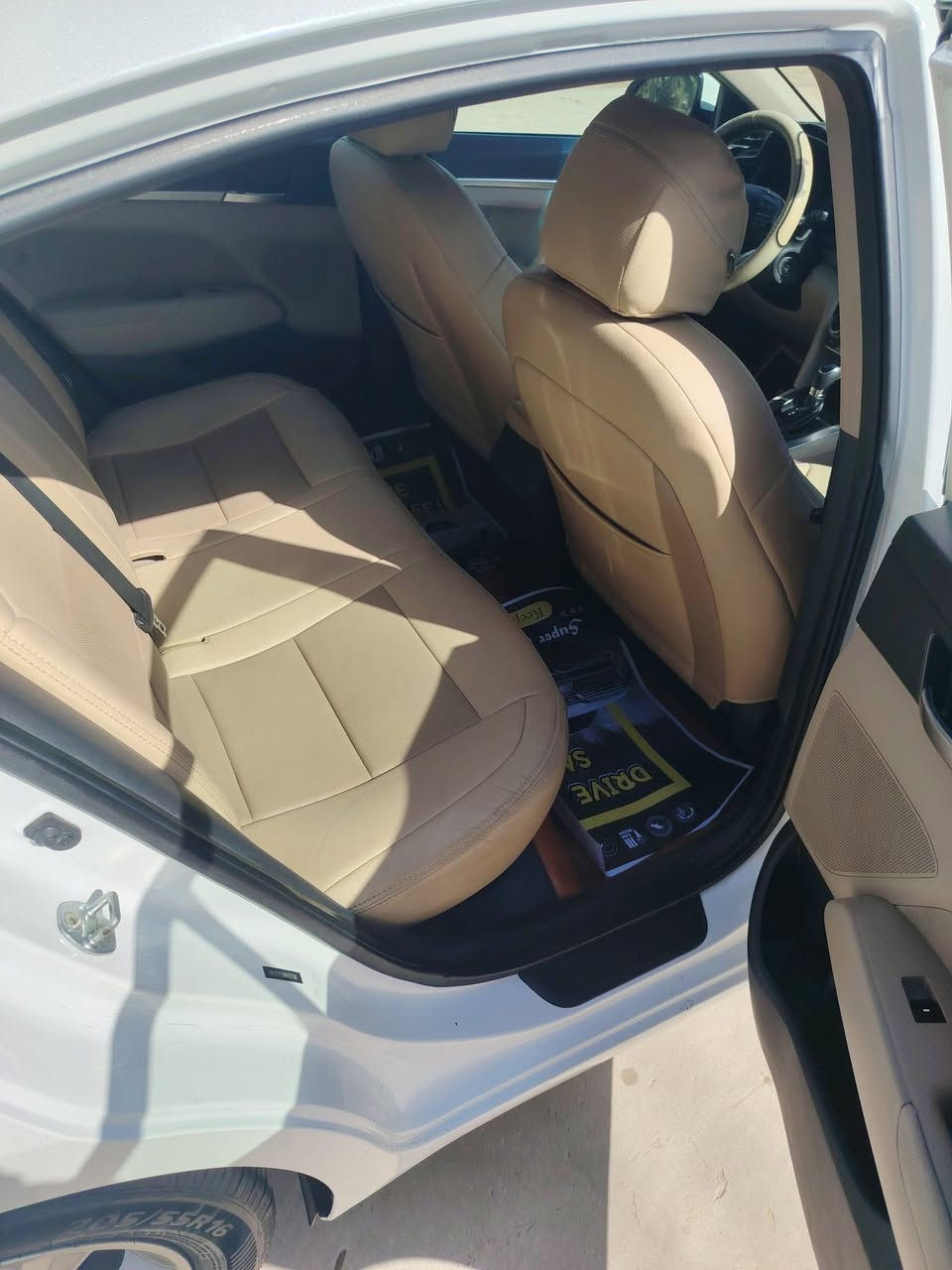 انترا امريكي رقم بابل حادثه سطحي فقط البنيد
لاشاصي ولالغد كير ومكينه / وصدر وتبريد وتايرات كله شغال نضافه فول
داخله جلد تفصال اصلي سعره 135 وبيه مجال مكان  بابل رقم *********** بيع مستعجل
