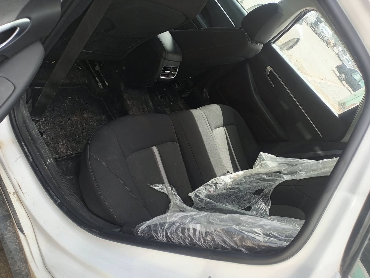 سلام عليكم على بركه الله سوناته هايبرد خليجي تترقم مجاني موديل 24 الون ابيض ضرر بنيد  بدون دواخل رقم تليفون ***********
