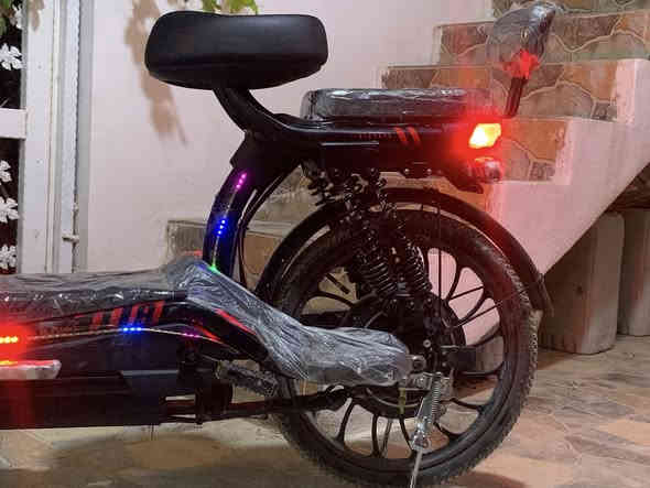 بايسكل حجم 20 شحن جديد ما ماشي هواي سعره 375الف شراي يتصل موجود بسليمانية رابرين ***********
