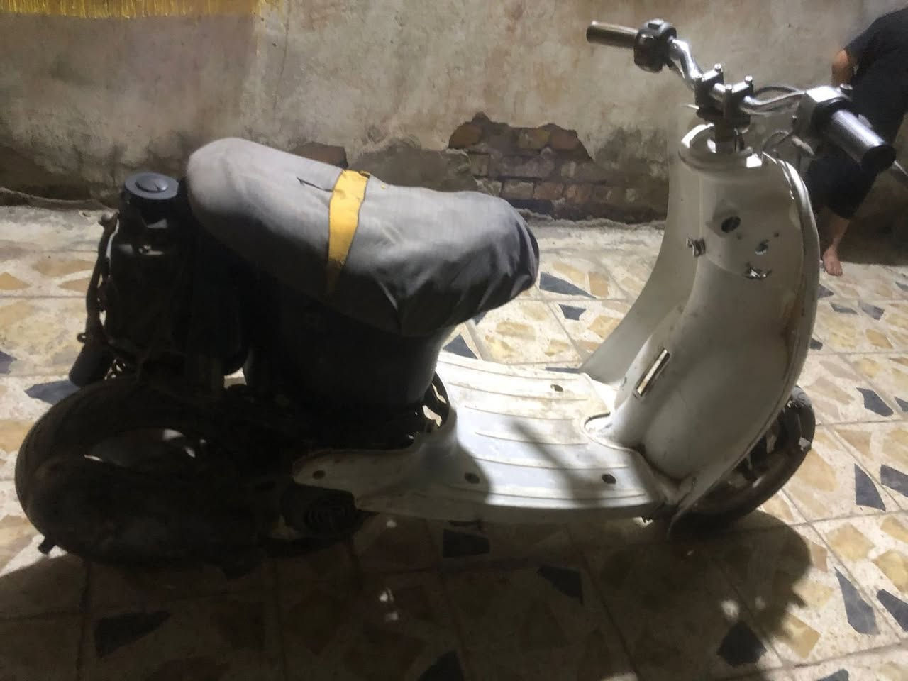 مصرية للبيع شغاله مكينة ناعمه تواير نضاف بريك مامي وخلفي كابريتر اصلية دراجه مال روحه وجية سعر ١٢٥ بيه مجال قليل ***********
