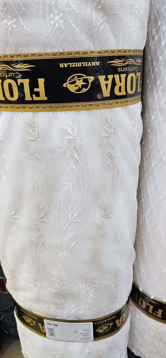 تول تركي ستائر 
العرض 3 امتار 
موصل حي النور قرب لحوم الزعيم داخل الفرع 
واتساب.***********
