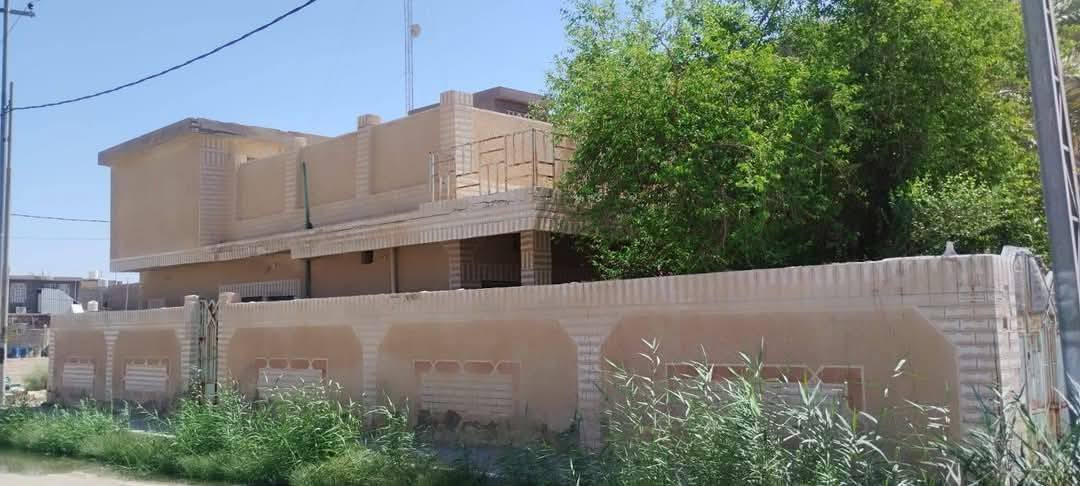 بيت للبيع في حي الرساله (ام العصافير) نزلة الصناعة ركن مساحة 300م بناء التسعينات خلف مدرسة الشهيد عادل مقابل شارع بغداد قابل للسكن وبالامكان استخدامه كأقسام للطلاب موقع مميز للاستفسار الاتصال على الارقام التالية
***********

***********

***********

مكتب الساعي للعقارات  🧿🧿🧿

#العنوان سايدين حي الشرطة
