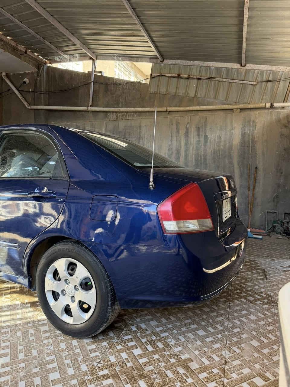 السلام عليكم
كيا سبكترا موديل 2007 مكينه 2000 تبريد شغال كير ومحرك خير من الله بيها صبغ اثر جراد ضربتها جنطه رقم بغداد مشروع وطني السعر 77 وبيها مجال 
مكان السياره بالحله ***********
