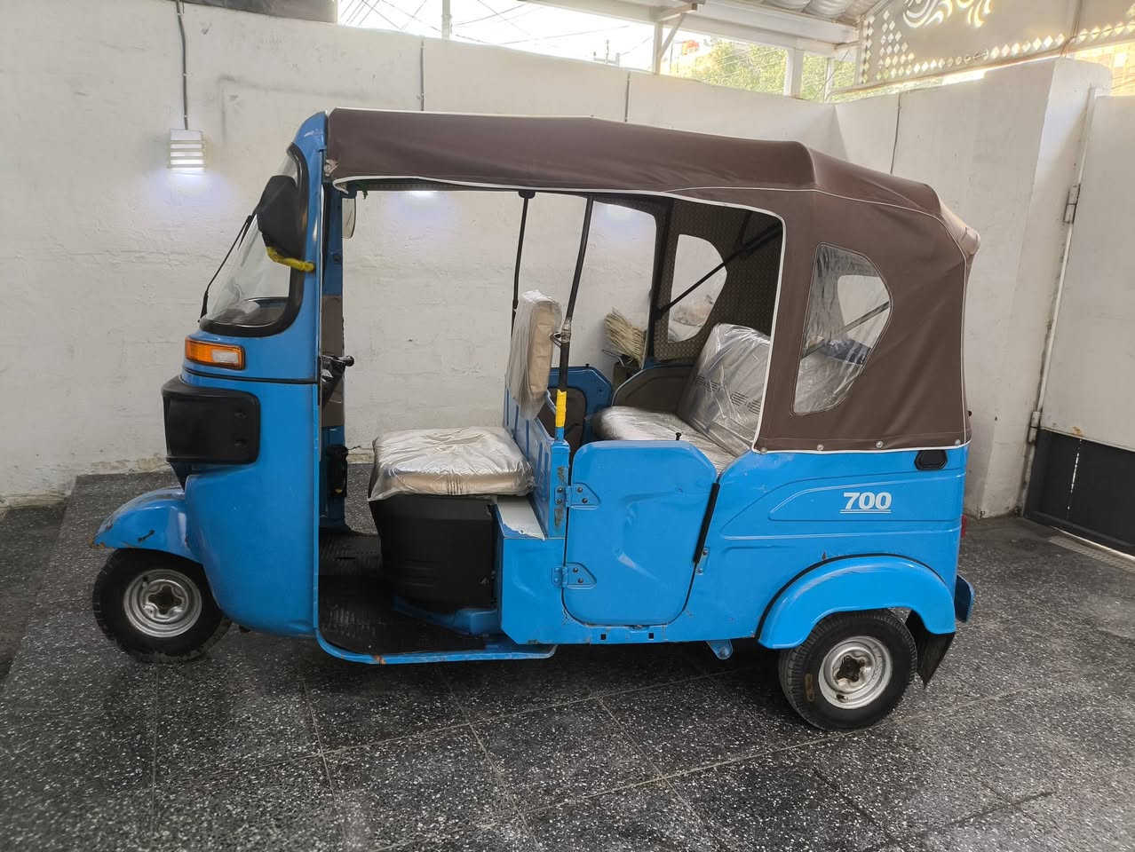 سلام عليكم 
 للبيع تكتك  باجاج  موديل 21 رقم وسنويه تحويل ثاني يوم 
محرك مفتوح جفيت شركه لا تبخير ولا تنقيص ومكينه ناعمه خير من الله كهربائيات كله شغال بيهه ضربه بصفحه ومعمره سعر (7،200)وبيهه مجال 
العنوان :البصره الموفقيه ***********
