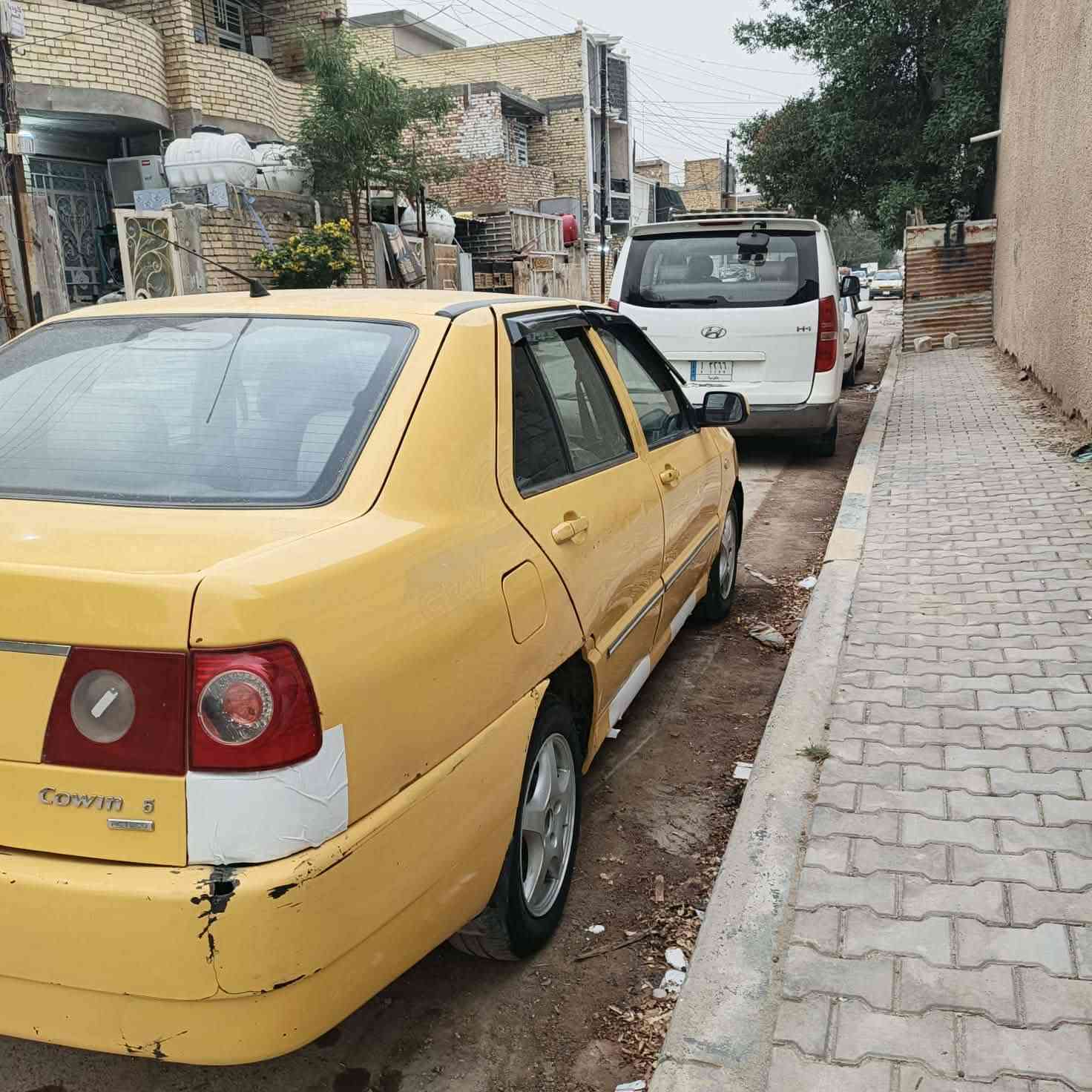 السلام عليكم شباب شيري كوين 2010 رقم بغداد إنكليزي تحويل مباشر سنوية لل29 مصفره هيئة وغرامات مكينه وكير مكفولات صدر امامي خلفي جديد كهربائيات كلها شغالة غرفة نضيفة السعر 20 وبيها مجال بسيط مكاني بغداد الحسينية مال راشدية رقم ***********
