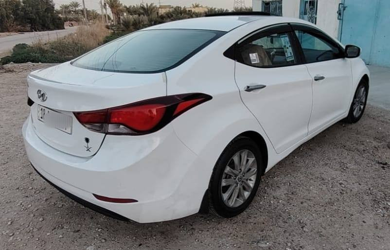 سلام عليكم الانتره 14 شكل 16 مكينه 1800 رقم بابل انكليزي سياره مكفوله من ضربه وتبديل فقط جاملغ صبغ سياره حلوه  وجاهزة من كلشي اي استفسار ***********
