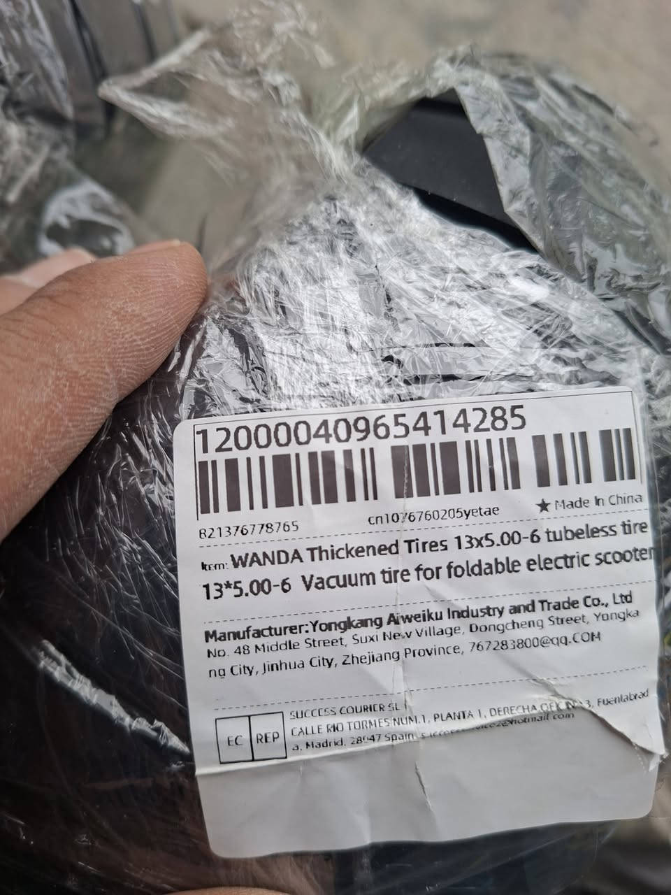 متوفر انواع تايرات سكوتر بسعر مناسب 
@highlight توصيل موجود


**إذا كنت صاحب هذا الإعلان وتريد حذفه لأي سبب، رجاءا أرسل رسالة إلى الدعم الفني**