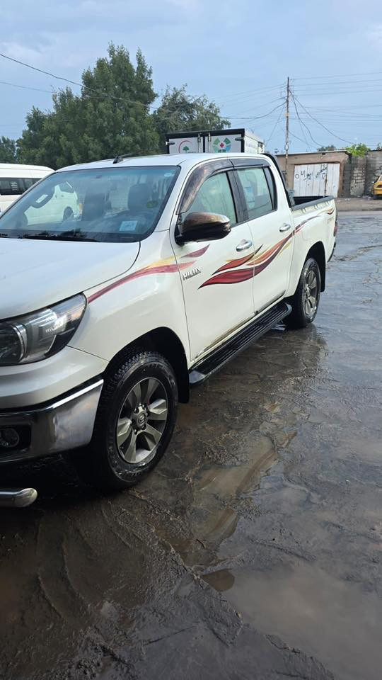 السلام عليكم سيار بيكم فور ويل  رقم بغداد باسمي 

موديل 2020

سياره ساز مكفول اوتماتيك السعر 268 وبيها مجال

رقم الهاتف ***********
