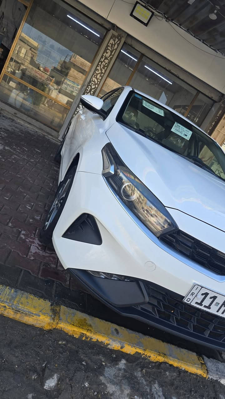 سيراتو 24
فول مكينه 2000 
ماشيه 41
مكفول رقم بغداد باسمي مكاني المثنى  
السعر 188
***********
***********
