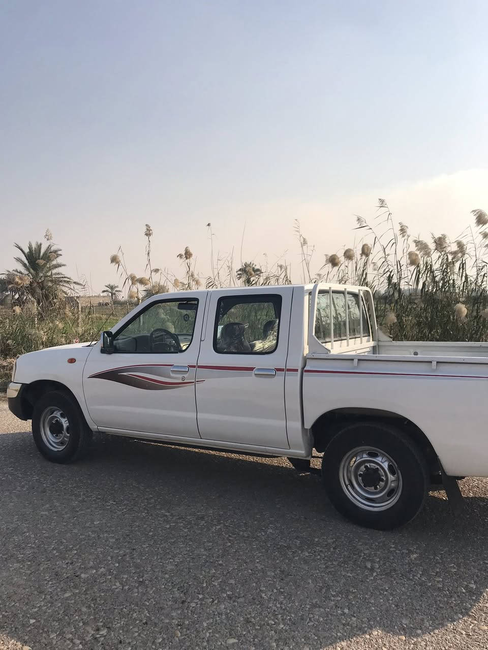 السلام عليكم للبيع نيسان بيك اب موديل 2012 رقم اربيل سنويه مجدد بيها بارد كد شبرين بالبدي فقط مكان السياره واسط العزيزيه للاستفسار اتصل ***********
