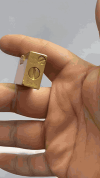 مارومان /Maroman ذهب عيار 22 بلعلبة الاصلية
المنشا : اليابان 
الانتاج :1980  
مختومة برقم : K22 G.P مختصر (Gold Plated) 
الرقم التسلسل : E 30 
شغالة ومضمونة من تهريب الغاز 
للاستفسار خاص او الاتصال 

***********
