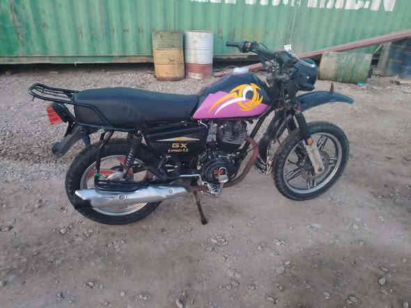 دراجه البيع بوكسر موديل قديم دراجه اوراق  دراجه كامله السعر 550 وبيه مجال  هاذه راقم صاحب دراجه ***********
