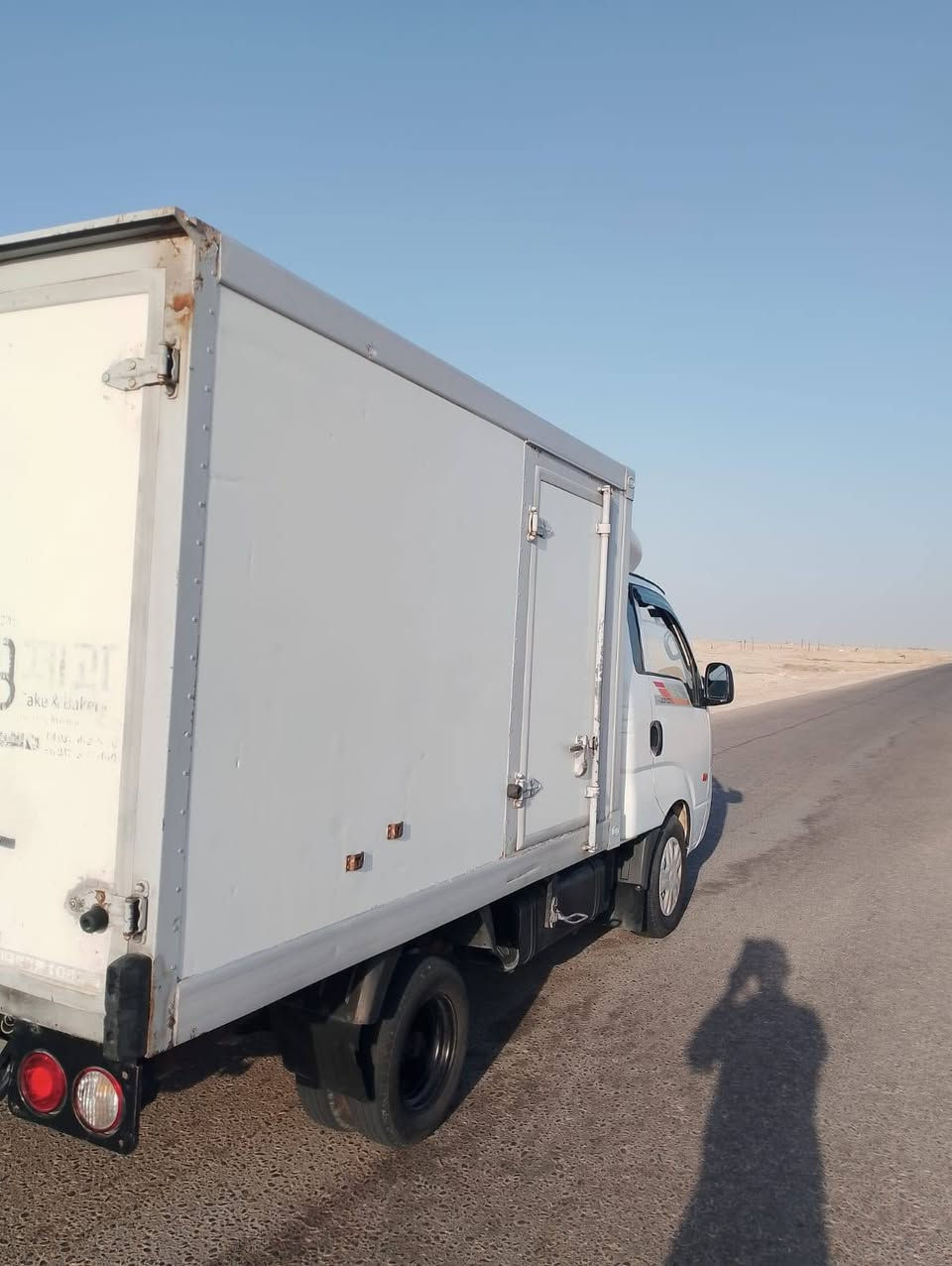 كيه براد حمل موديل ١٦ تبريد مامي خلفي
سياره جديده حداديه توني مبدل
سنويه ٢٨ رقم انكليزي رقم بصره
لعنوان البصره زبير
رقم تلفون ***********
سعر ١٦٠ بيه مجال
