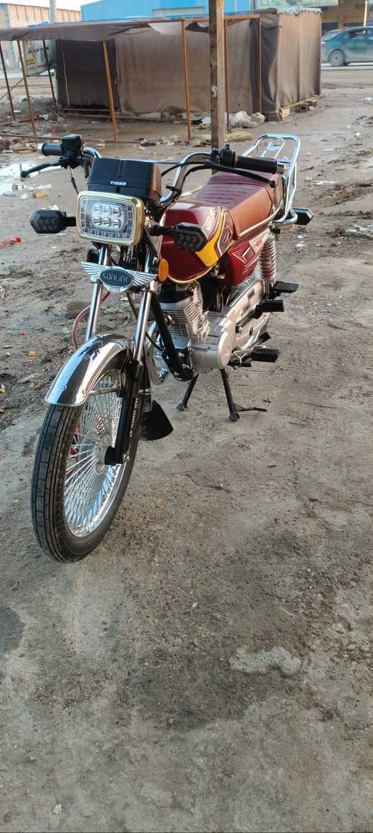 السلام عليكم دراجة سونك موديل ٢٥ اوراق الدراجة مكفولة السعر ٧٦٠ وبيها مجال مكاني واسط صويرة ***********
