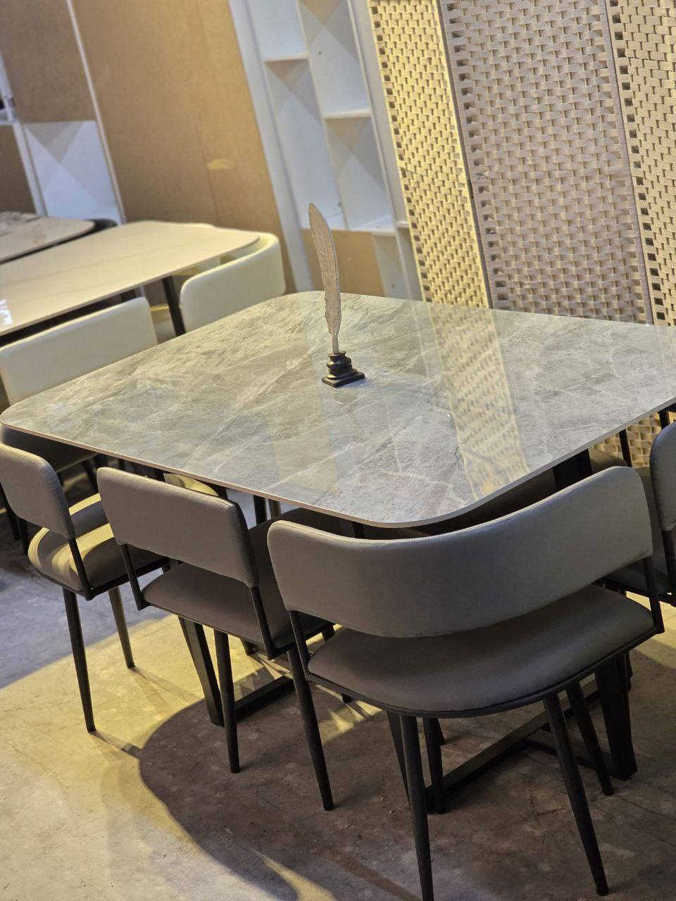 ميز_طعام 4/6 كرسي 
سطح مرمر ملمس ناعم 
ارجل حديد طبغ حراري 
قياس الميز: 6 كراسي 140*80  سم
وقياس 4 كراسي 120*80 سم 
المنشأ تركي الأصلي درجة أولى 
للحجز والاستفسار مراسلة الصفحه🌷
🚛🚛🚛🚛🚛🚛
تتوفر لدينا خدمة توصيل
كافه محافظات العراق


**إذا كنت صاحب هذا الإعلان وتريد حذفه لأي سبب، رجاءا أرسل رسالة إلى الدعم الفني**