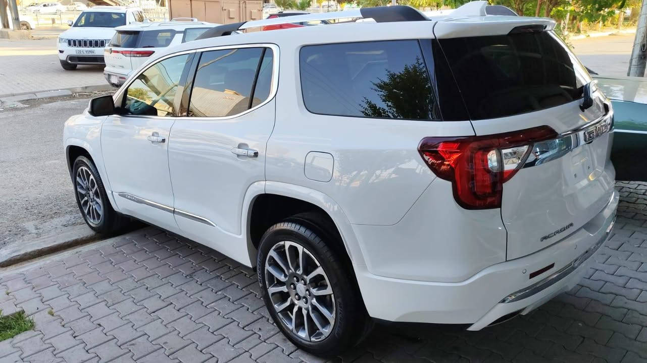 بيع مستعجل
اكاديا دينالي 2023 

حجم المحرك : 6 سلندر 3600

لون السيارة : لون ابيض

الرقم كاتي تترقم شمالي 

المسافة المقطوعة : 13 الف 

الضرر : جاملغ امامي مبدل وصبغ شبرين باب السايق 

المواصفات:

•5 انظمة للقيادة 

•3 صفوف 7 راكب

•لايتات Led امامي وخلفي 

•رادارات أمامية وخلفية وجانبية 

•مقاعد جلد بريميوم مع تطريز دينالي

•شاشة كبيرة 8 انج تدعم Apple CarPlay/ Android Auto

•نظام Bose الصوتي ( راقي جدا وصوت عالي )

•تبريد وتدفئة للمقاعد الأمامية

•رادار تنبيه وتصادم

•تنبيه مغادرة المسار

•مثبت سرعة ذكي 

•مانع انزلاق + انظمة توازن متقدمة 

•تدفئة الستيرن

•نظام تشغيل عن بعد

•شاحن لاسلكي للموبايل

•فتح الجنطة لمس 

•نظام خرائط مدمج

•نظام USB متعدد بكل الصفوف

•نقطة عمياء

•توقف تلقائي عند الطوارئ

•حساسات ضغط الاطارات

•تنبيه المشاة

•تبريد خلفي مع تحكم مستقل

•نظام (Oil Life Monitoring System) ينطيك نسبة عمر الدهن المتبقي بدقة مثلا 70‎%‎

وغيرها من المواصفات الخاصة بفئة الدينالي

السعر: مناسب  240 $ وبيهه مجال قليل 

مكان السيارة تكريت 

للاتصال: *********** /***********
