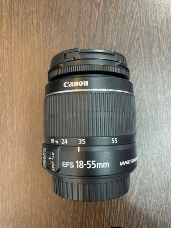 كانون D2000
كامل ملحقاته 
شاحنه وبطاريه وحزام وعدسته الاصليه 18 55 
وكارتونه سعر 325 الف بيه مجال 
#وتساب ***********
