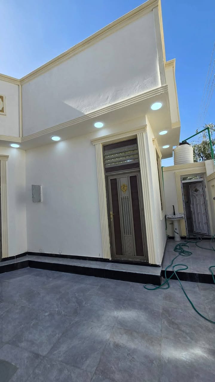 🏡 دار سكن للبيع – جاهز للسكن
📐 المساحة: 200 متر

🛏️ يحتوي على:

3 غرف منام

ديوان

صالة

مطبخ

صحيات داخلي وخارجي

دار ركن عليه شارعين 10متر  و8متر 

📍 العنوان: أبو الخصيب – حي الجوادين مقابيل صناعيه

 حمدان يبعد عن طريق الفوك و الخدمي  400متر 

💰 السعر: 125 (قابل للتفاوض)

تفاصيل اكثر اتصال برقم

هاتف ☎️ ***********☎️
