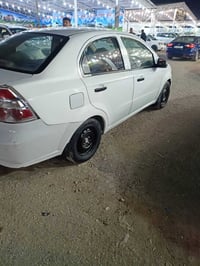 أفيو ٢٠١١ • اوتوماتيك • محرك مفتوح