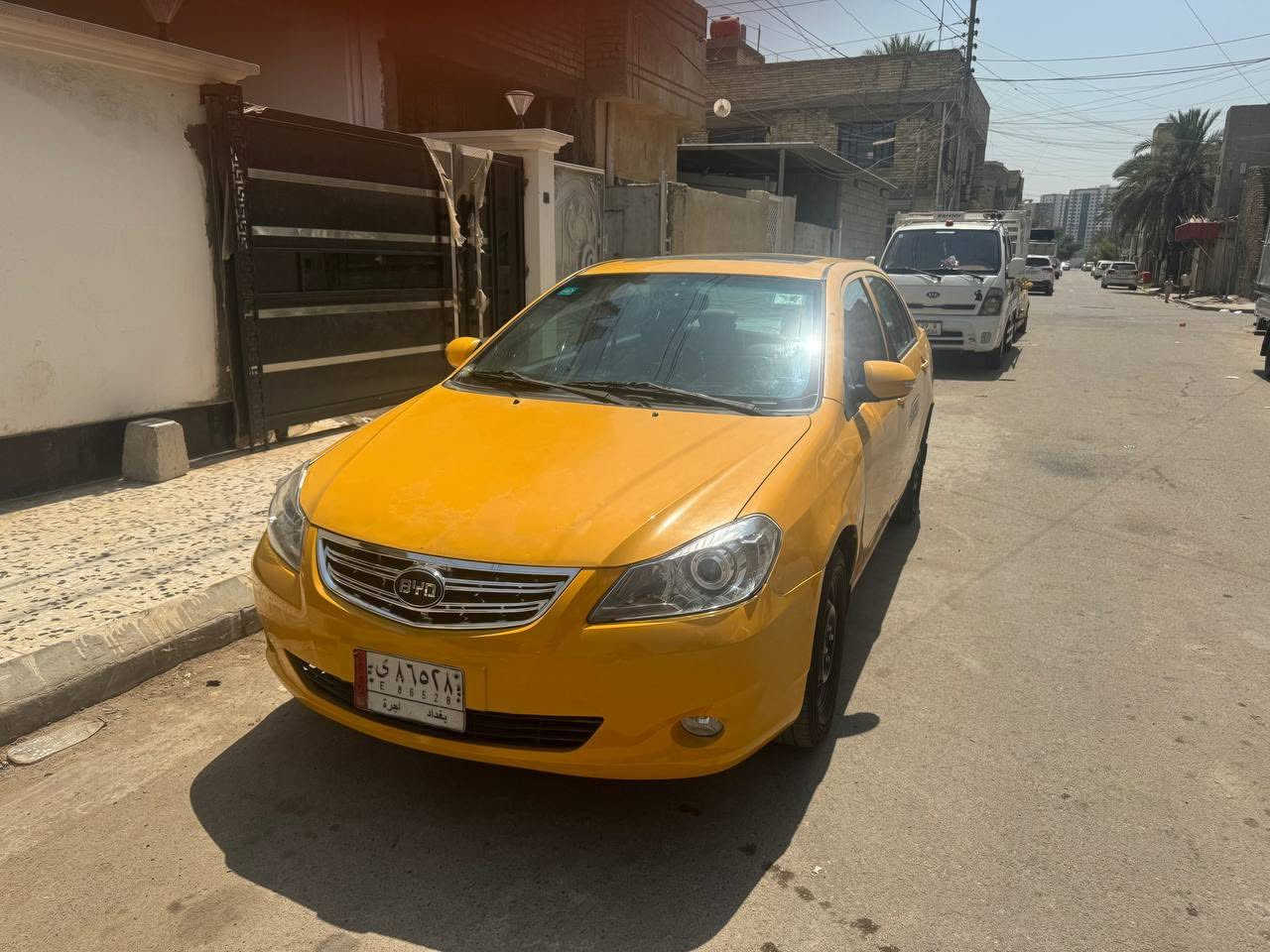 السلام عليكم BYD2013 كير عادي السيارة مابيها صبغ ولا ضربه المكينة بيها تبخير وتنزل من سعر السيارة ودرايم شفت جهة السايق  + بيها منظومة غاز  ***********
