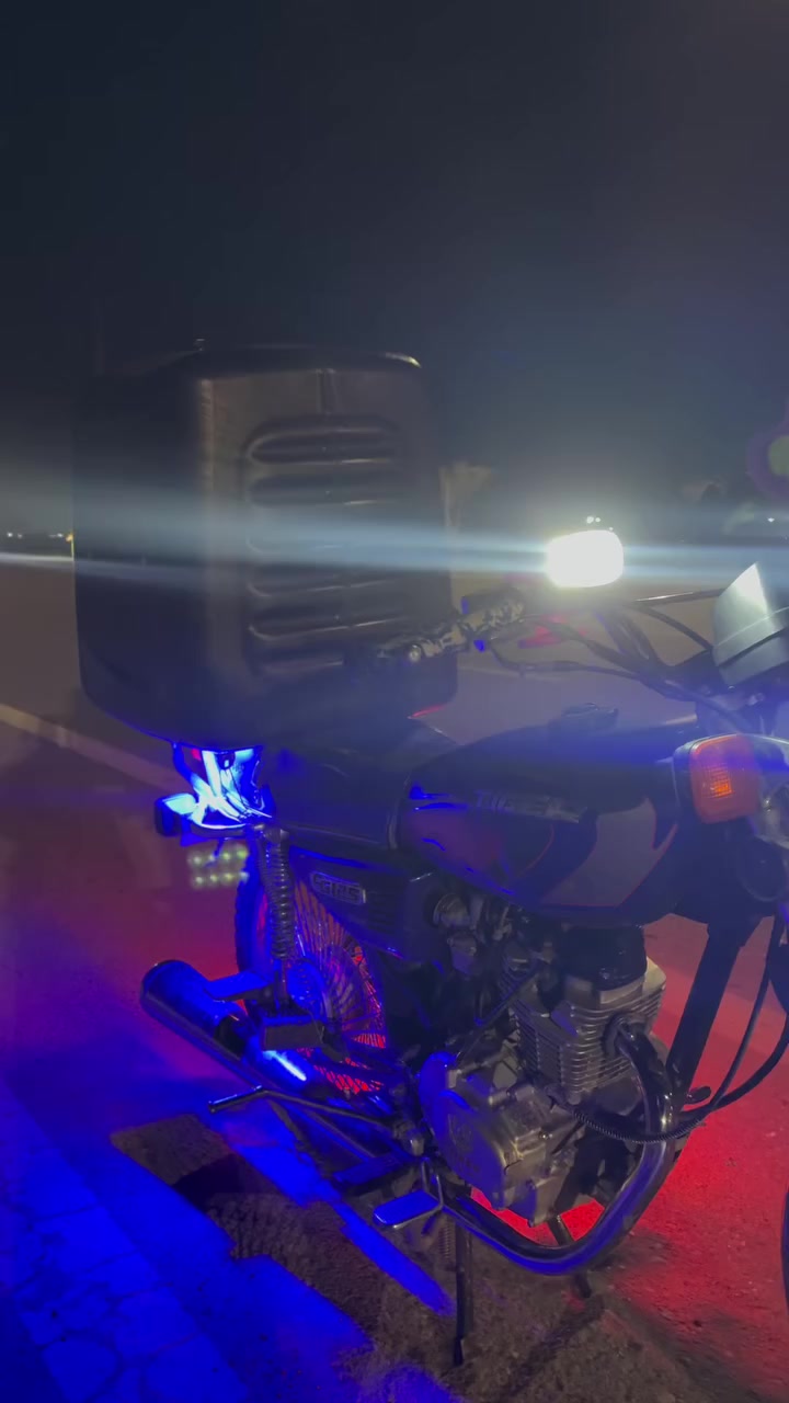 دراجه للبيع تايكر 2021 نضيفه بس الكشن يرادله غلاف الدراجه بالواقع احله شرط فقط مفيلس كلج تايرات زنجيل كهربائي كامل شغال الشراي يتصل او يدخل خاص.***********‬
