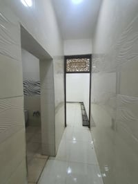 بيت للبيع  مساحه ١٠٠ بيت بنيه الزعفرانية  قرار ٢٥ يرهم نضام قصد مقدمه ...