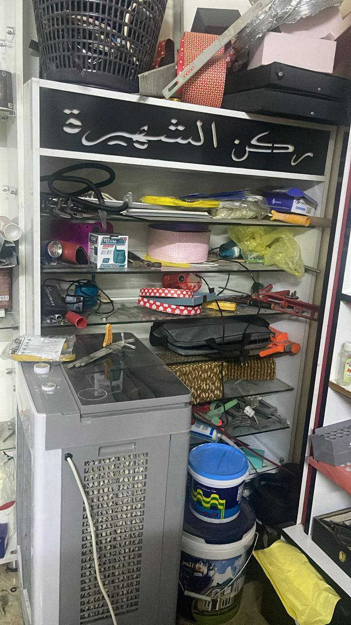 فاترينات عدد 7 تركيات بيهن اينارء يشتغلن نضيفات جدن مكان مدينه الصدر ***********
