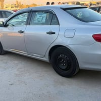 للبيع تويوتا كورلا موديل 2013 كلين بدون صبغ اشوية بيها جلح قليل رقم سل...