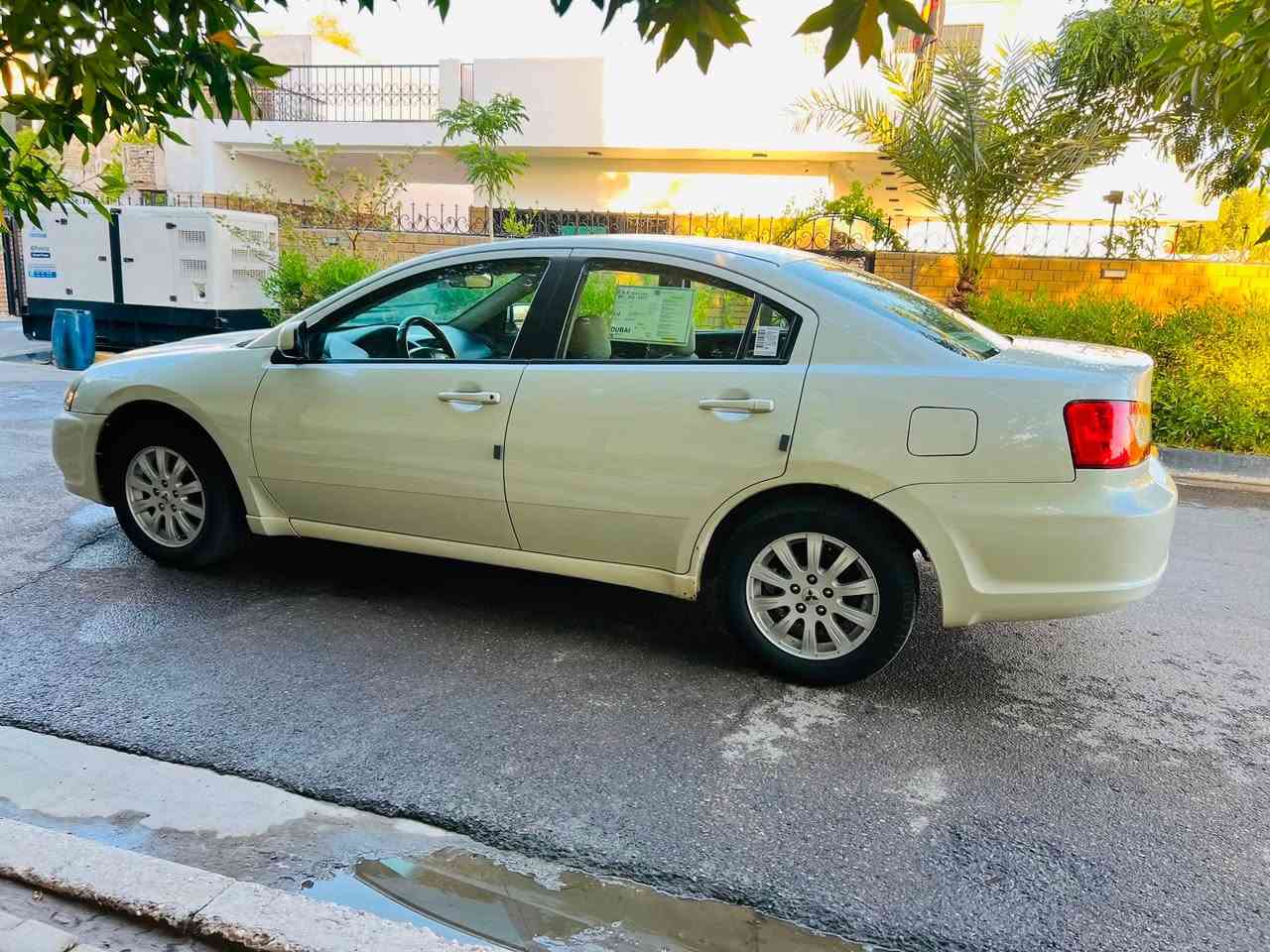من رخصة الادمن 
للبيع مسيبوشى كلنت موديل 2009السيارة گير مكينة جديدات
حدادية امامي خلفي جديد داخل لوينين بيجه واسود تحكمات ستيرن سبير ما نازل السيارة مكفوله كفالة عامه ما عده الهلالات الخلفيه فقط السيارة بسمنة 
العنوان: بغداد البنوك 
الرقم:***********
السعر 95
