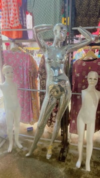 سعر الميلكانه الكبيره25والصغير 10للستفسار 07712228795