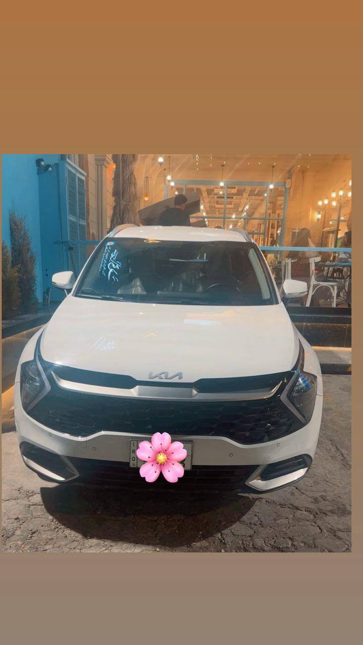 السلام عليكم ؛
سبورتج موديل ٢٠٢٤ خليجي ضمان المجموعه الدوليه رقم بغداد انكليزي بأسمي شخصيا ماشيه ٢١ الف بعدها بحالة الزيرو وفابلون الشركه موجود كفاله عامه قماره حديد ويل ١٩ جنطه مو كهرباء محرك ٢٠٠٠ بصمة تشغيل وبصمة ابواب تشغيل عن بعد كراسي كهرباء ستيرن تدفئه سايد بريك بصمه انظمة قياده اربعه وباقي المواصفات كلها موجوده السعر ٢٣٥ $ مكان السياره شمال واسط ،
الاتصال ***********
