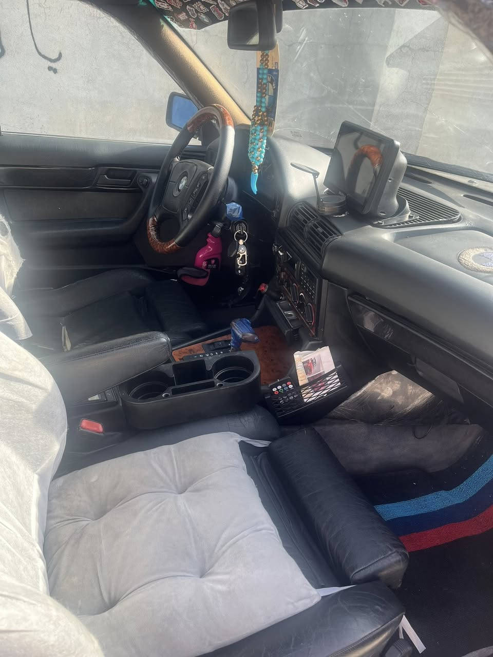 bmw525iaاصل بلادي
موديل1992
كير اوتو 3 وضعيات

سلايت

بجم عرض

تبريد+تدفئه

ويل ١٨m

كشناتm

دعامياتm

لحيهm

دوسه بلاستك

تلفون 

شاشه

سوار لايت بلوتوث تغير الوان

صالنصه كنترول

رقم سلماني سنويه جديد 

بي نقوصات بصيطه

العنوان ديالى خانقين

السعر٨٠بي مجال

رجاءً مو شراي لتكسر بحلال العالم

***********
